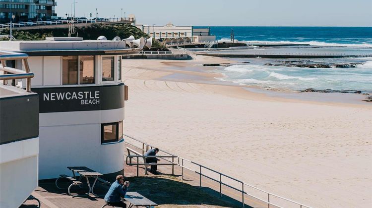 Novotel Newcastle Beach Exterior