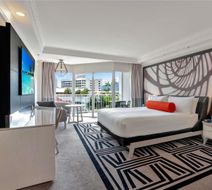 Pullman Cairns International Room