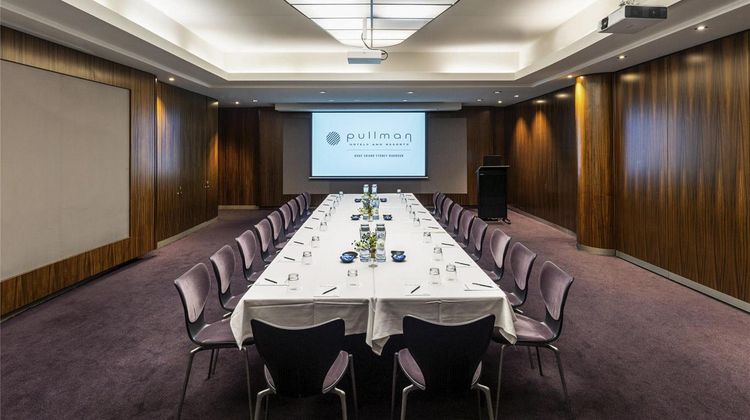 Pullman Quay Grand Sydney Harbour Meeting