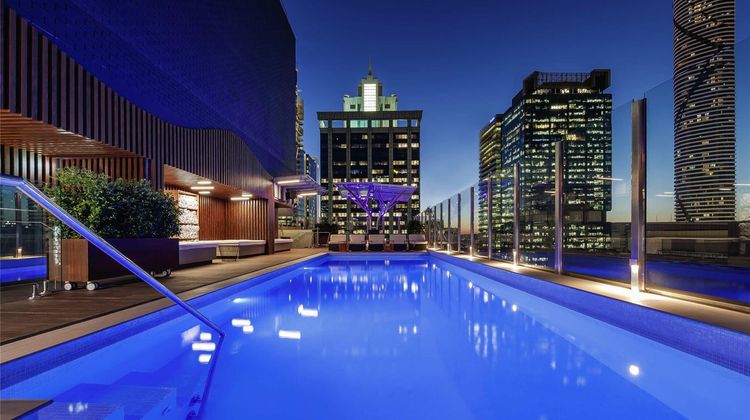 Mercure Brisbane King George Square Pool