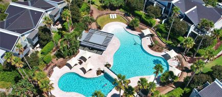 Pullman Magenta Shores Resort Exterior