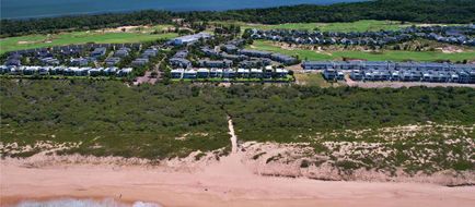 Pullman Magenta Shores Resort Exterior