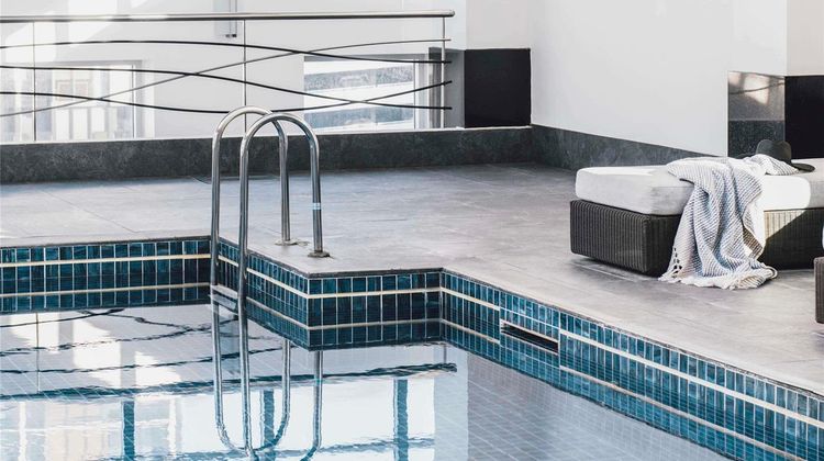 The Como Melbourne Pool