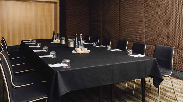 The Como Melbourne Meeting