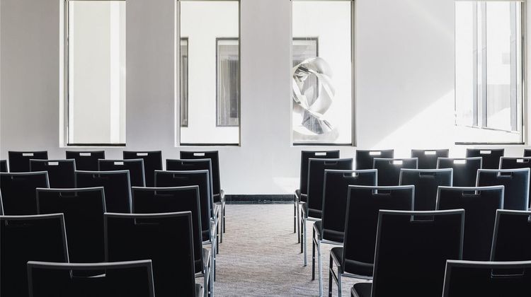 The Como Melbourne Meeting