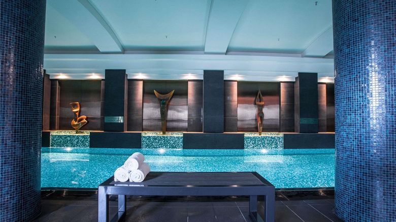 <b>Quay West Suites Melbourne Pool</b>. Images powered by <a href="https://iceportal.shijigroup.com/" title="IcePortal" target="_blank">IcePortal</a>.