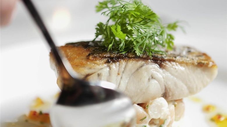<b>Quay West Suites Melbourne Restaurant</b>. Images powered by <a href="https://iceportal.shijigroup.com/" title="IcePortal" target="_blank">IcePortal</a>.