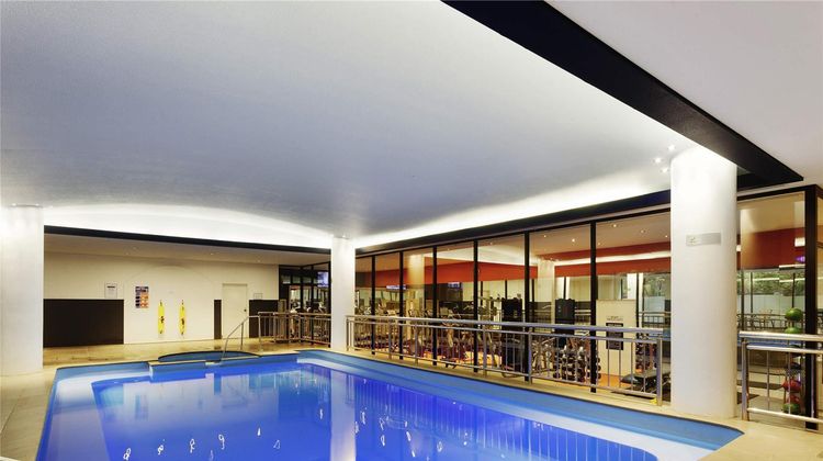 Mercure Melbourne Albert Park Pool