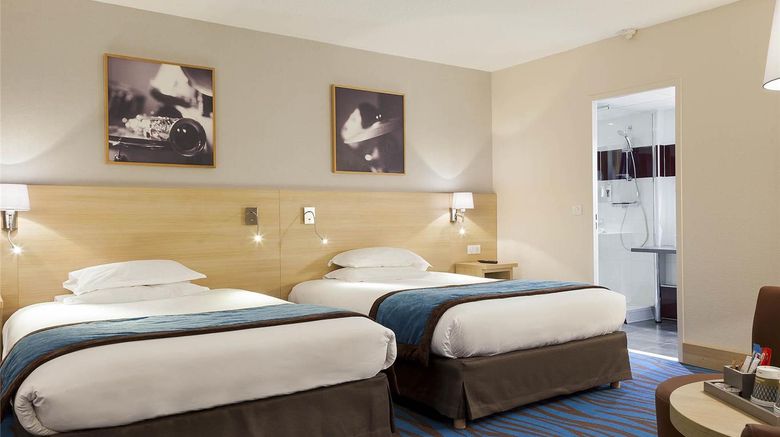 <b>Mercure Paris 19 Philharmonie Room</b>. Images powered by <a href="https://iceportal.shijigroup.com/" title="IcePortal" target="_blank">IcePortal</a>.