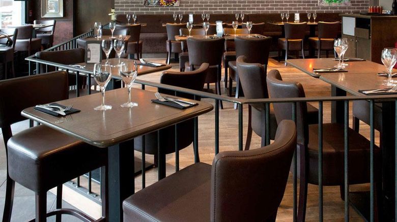 <b>Mercure Paris 19 Philharmonie Restaurant</b>. Images powered by <a href="https://iceportal.shijigroup.com/" title="IcePortal" target="_blank">IcePortal</a>.