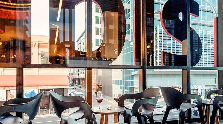 Ibis Adelaide Exterior
