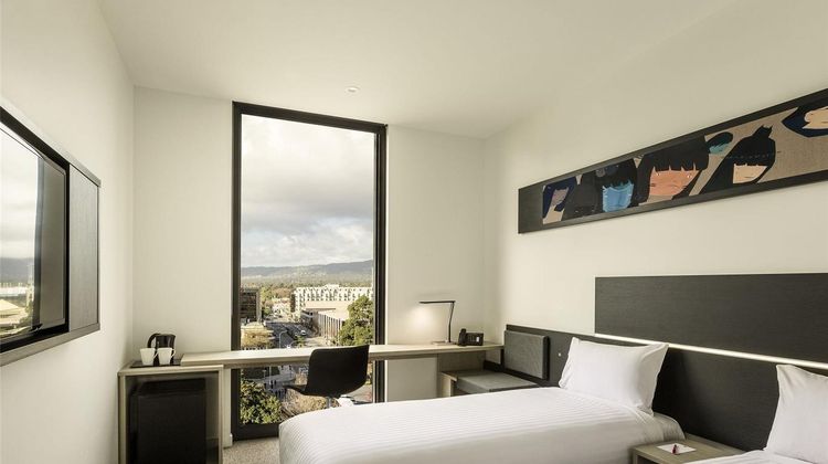 Ibis Adelaide Room