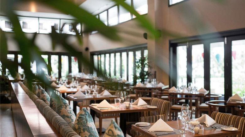<b>Pullman Danang Beach Resort Restaurant</b>. Images powered by <a href="https://iceportal.shijigroup.com/" title="IcePortal" target="_blank">IcePortal</a>.