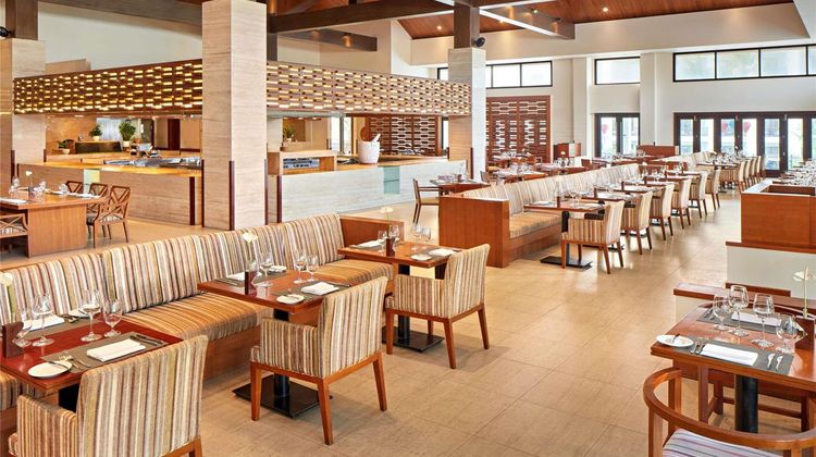 Pullman Danang Beach Resort Restaurant