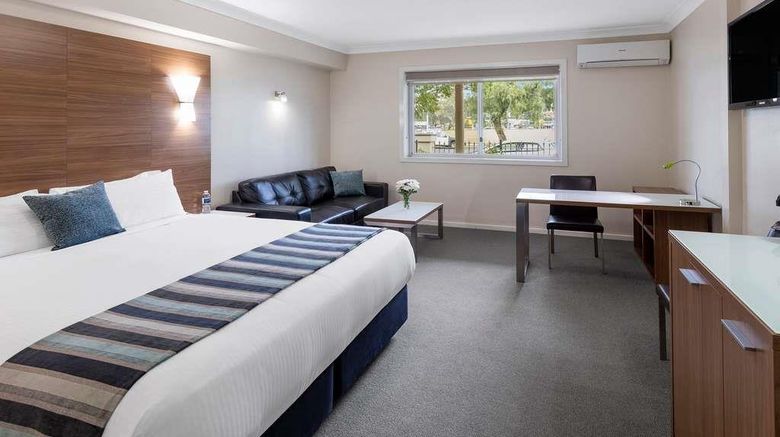 <b>Mercure Wagga Wagga Room</b>. Images powered by <a href="https://iceportal.shijigroup.com/" title="IcePortal" target="_blank">IcePortal</a>.