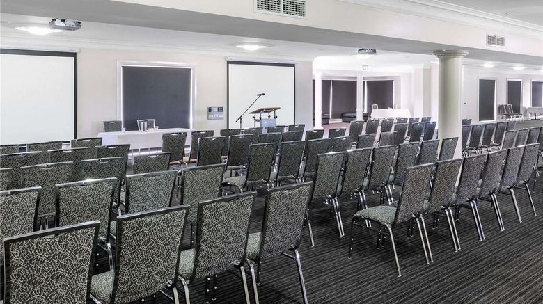 <b>Mercure Wagga Wagga Meeting</b>. Images powered by <a href="https://iceportal.shijigroup.com/" title="IcePortal" target="_blank">IcePortal</a>.