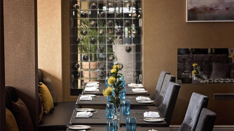 <b>Mercure Milton Keynes Abbey Hill Restaurant</b>. Images powered by <a href="https://iceportal.shijigroup.com/" title="IcePortal" target="_blank">IcePortal</a>.