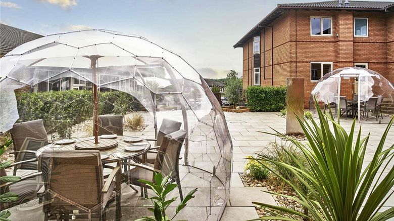 <b>Mercure Milton Keynes Abbey Hill Restaurant</b>. Images powered by <a href="https://iceportal.shijigroup.com/" title="IcePortal" target="_blank">IcePortal</a>.