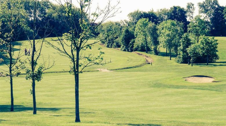 <b>Mercure Milton Keynes Abbey Hill Golf</b>. Images powered by <a href="https://iceportal.shijigroup.com/" title="IcePortal" target="_blank">IcePortal</a>.