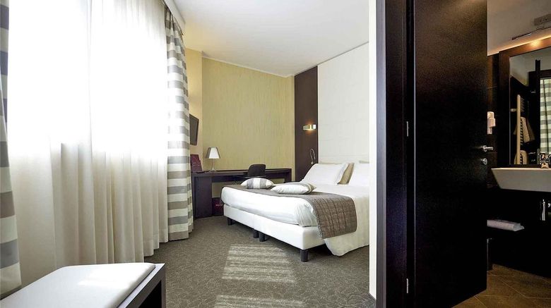 <b>Mercure Bergamo Aeroporto Room</b>. Images powered by <a href="https://iceportal.shijigroup.com/" title="IcePortal" target="_blank">IcePortal</a>.