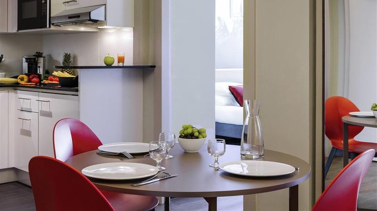 Adagio Geneve Mont Blanc Hotel Room
