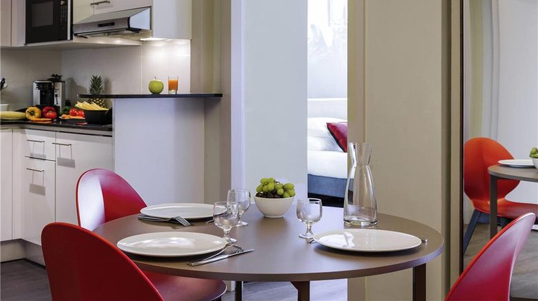 <b>Adagio Geneve Mont Blanc Hotel Room</b>. Images powered by <a href="https://iceportal.shijigroup.com/" title="IcePortal" target="_blank">IcePortal</a>.