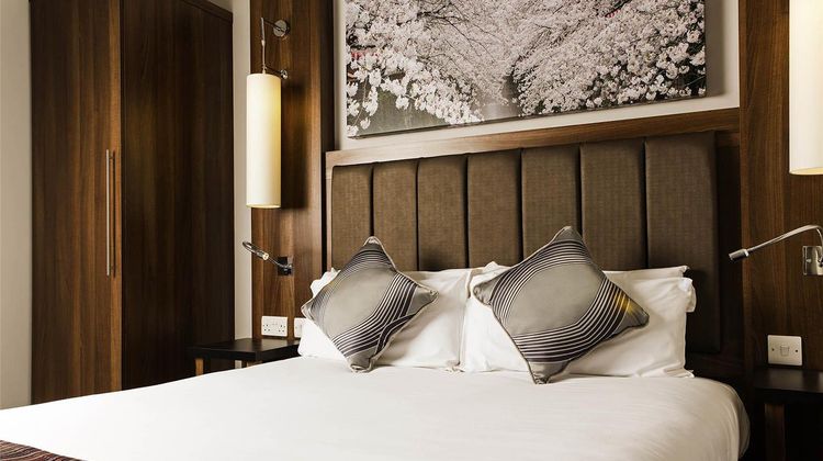 Mercure Darlington Kings Hotel Exterior