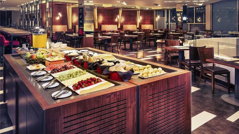 <b>Mercure Santiago Centro Restaurant</b>. Images powered by <a href="https://iceportal.shijigroup.com/" title="IcePortal" target="_blank">IcePortal</a>.