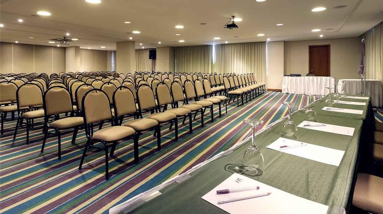 <b>Mercure Salvador Pituba Meeting</b>. Images powered by <a href="https://iceportal.shijigroup.com/" title="IcePortal" target="_blank">IcePortal</a>.