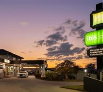 Ibis Styles Orange Exterior