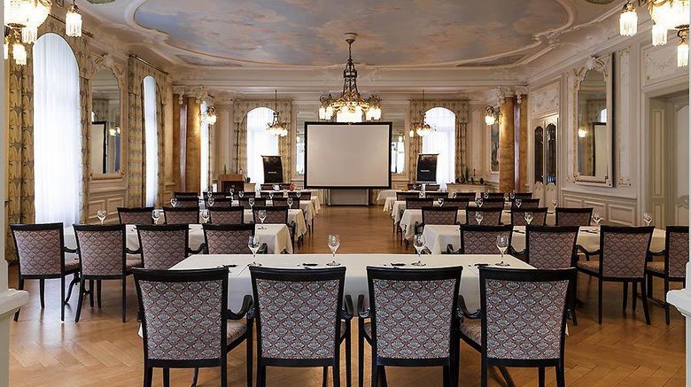 <b>Hotel Royal-St. Georges Interlaken Meeting</b>. Images powered by <a href="https://iceportal.shijigroup.com/" title="IcePortal" target="_blank">IcePortal</a>.