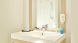 <b>Adagio Access Le Havre Room</b>. Images powered by <a href="https://iceportal.shijigroup.com/" title="IcePortal" target="_blank">IcePortal</a>.
