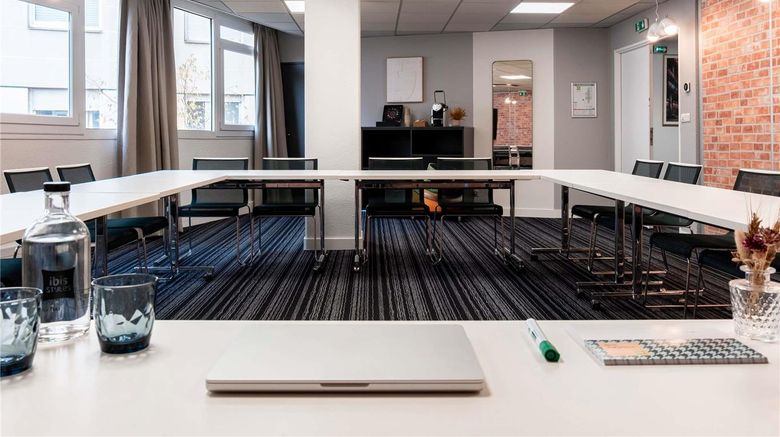 <b>Ibis Styles Lyon Villeurbanne Meeting</b>. Images powered by <a href="https://iceportal.shijigroup.com/" title="IcePortal" target="_blank">IcePortal</a>.