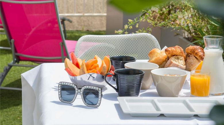 <b>Novotel Marseille Centre Prado Exterior</b>. Images powered by <a href="https://iceportal.shijigroup.com/" title="IcePortal" target="_blank">IcePortal</a>.
