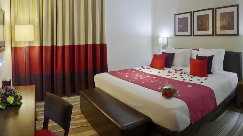 <b>Novotel Suites Riyadh Olaya Room</b>. Images powered by <a href="https://iceportal.shijigroup.com/" title="IcePortal" target="_blank">IcePortal</a>.