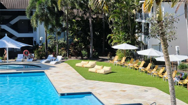 Mercure Gold Coast Resort Exterior