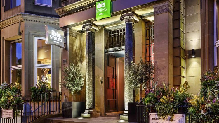 Ibis Styles St Andrew Square Exterior