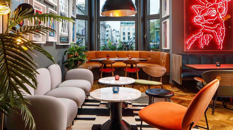 Ibis Styles St Andrew Square Exterior