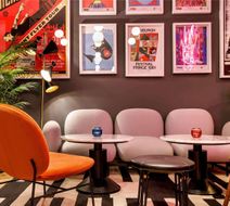Ibis Styles St Andrew Square Exterior