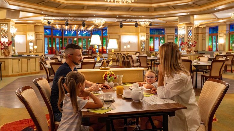 <b>Mercure Krynica Resort And Spa Restaurant</b>. Images powered by <a href="https://iceportal.shijigroup.com/" title="IcePortal" target="_blank">IcePortal</a>.