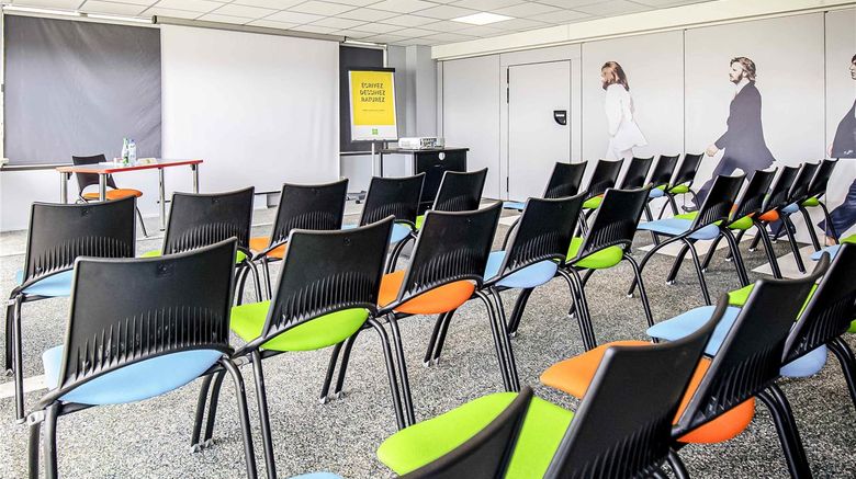 <b>Ibis Styles Lille Marcq en Baroeul Meeting</b>. Images powered by <a href="https://iceportal.shijigroup.com/" title="IcePortal" target="_blank">IcePortal</a>.