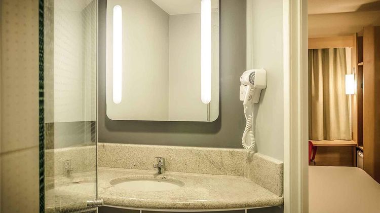 Ibis Porto Alegre Assis Brasil Room