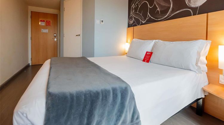 Ibis Porto Alegre Assis Brasil Room