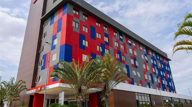 Ibis Porto Alegre Assis Brasil Exterior