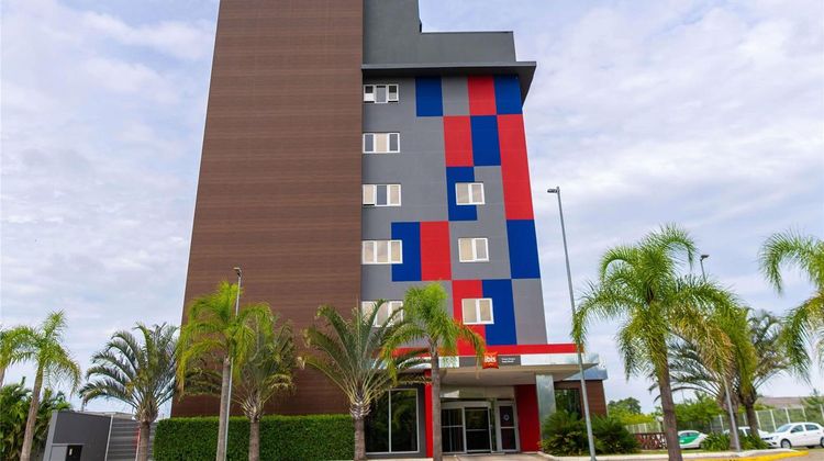 Ibis Porto Alegre Assis Brasil Exterior