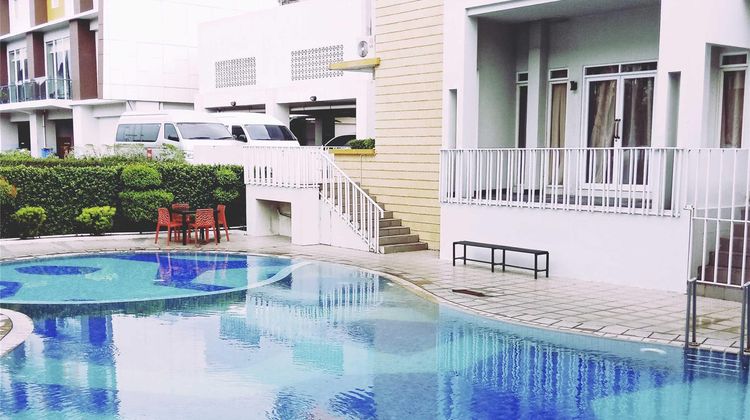 Ibis Padang Other