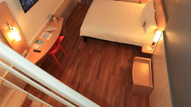 Ibis Aurillac Room