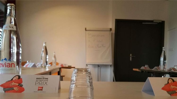 Ibis Aurillac Meeting