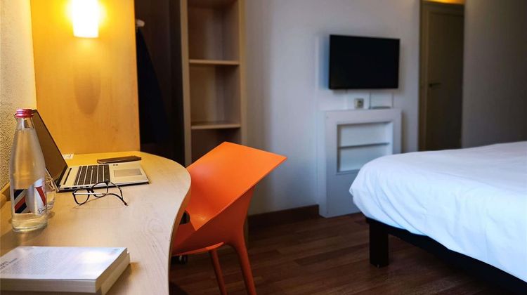 Ibis Aurillac Room