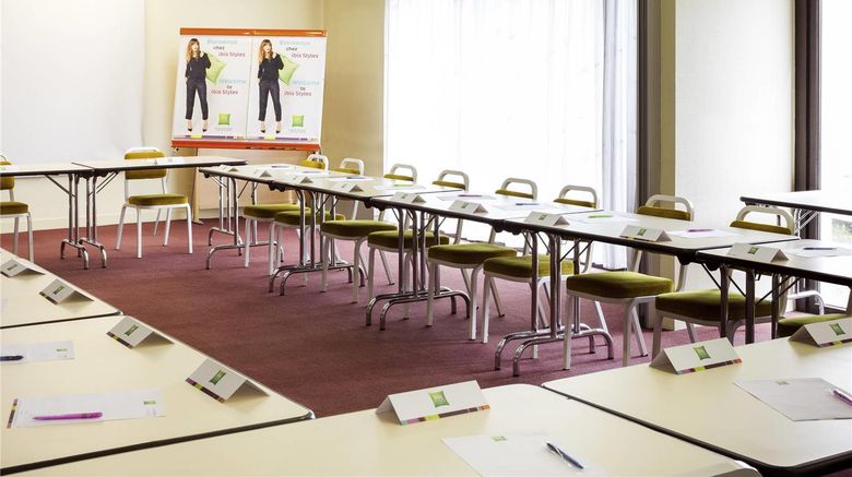 <b>Ibis Styles Niort Poitou Charentes Meeting</b>. Images powered by <a href="https://iceportal.shijigroup.com/" title="IcePortal" target="_blank">IcePortal</a>.